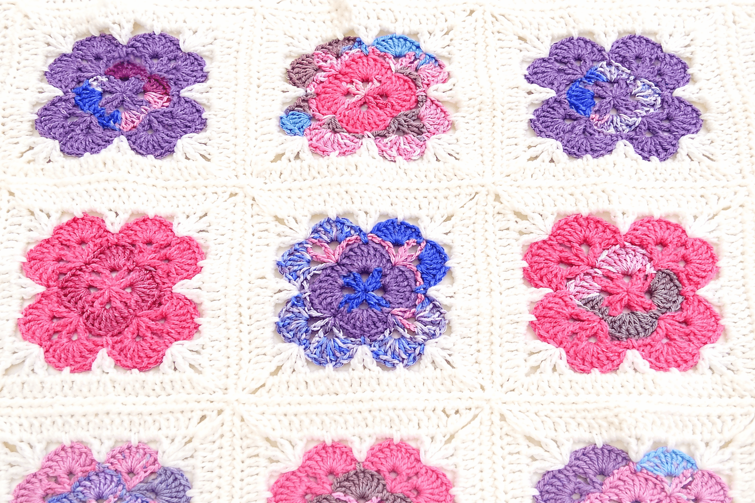 かぎ針編みのブランケット モチーフ お花